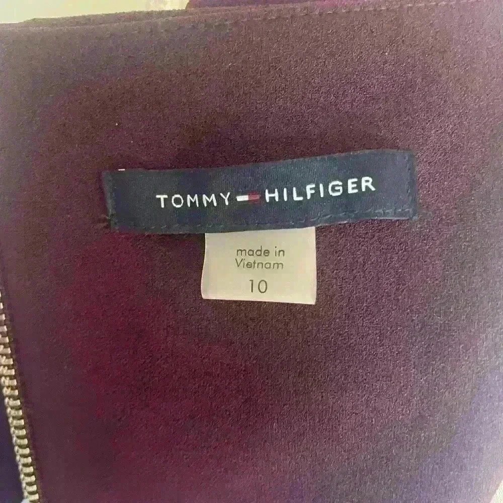 Tommy Hilfiger NWT Size 10 Beautiful Wine/Burgundy Dress - Picture 7 of 10